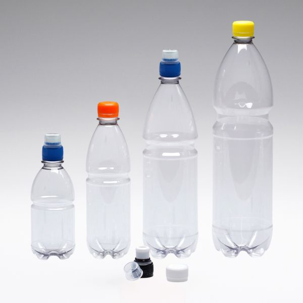 Botellas de agua PET